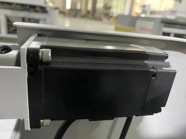 Сувенирный УФ принтер Universal UD-13R8BXV