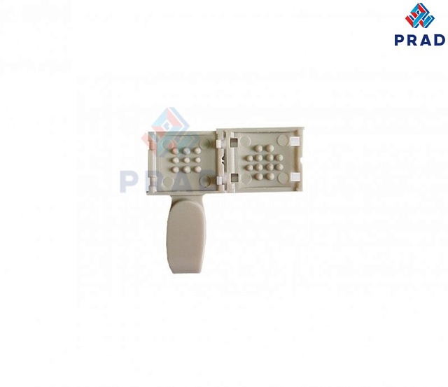 Пластиковый держатель для бейджа 20ММ