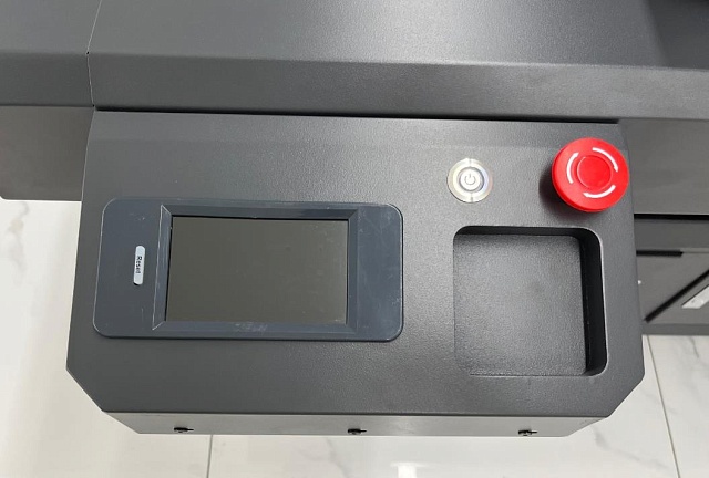 Режущий планшетный плоттер Universal FC-7090U